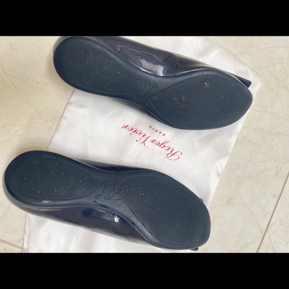 Roger Viver patent deep blue flats - Picture 1 of 2
